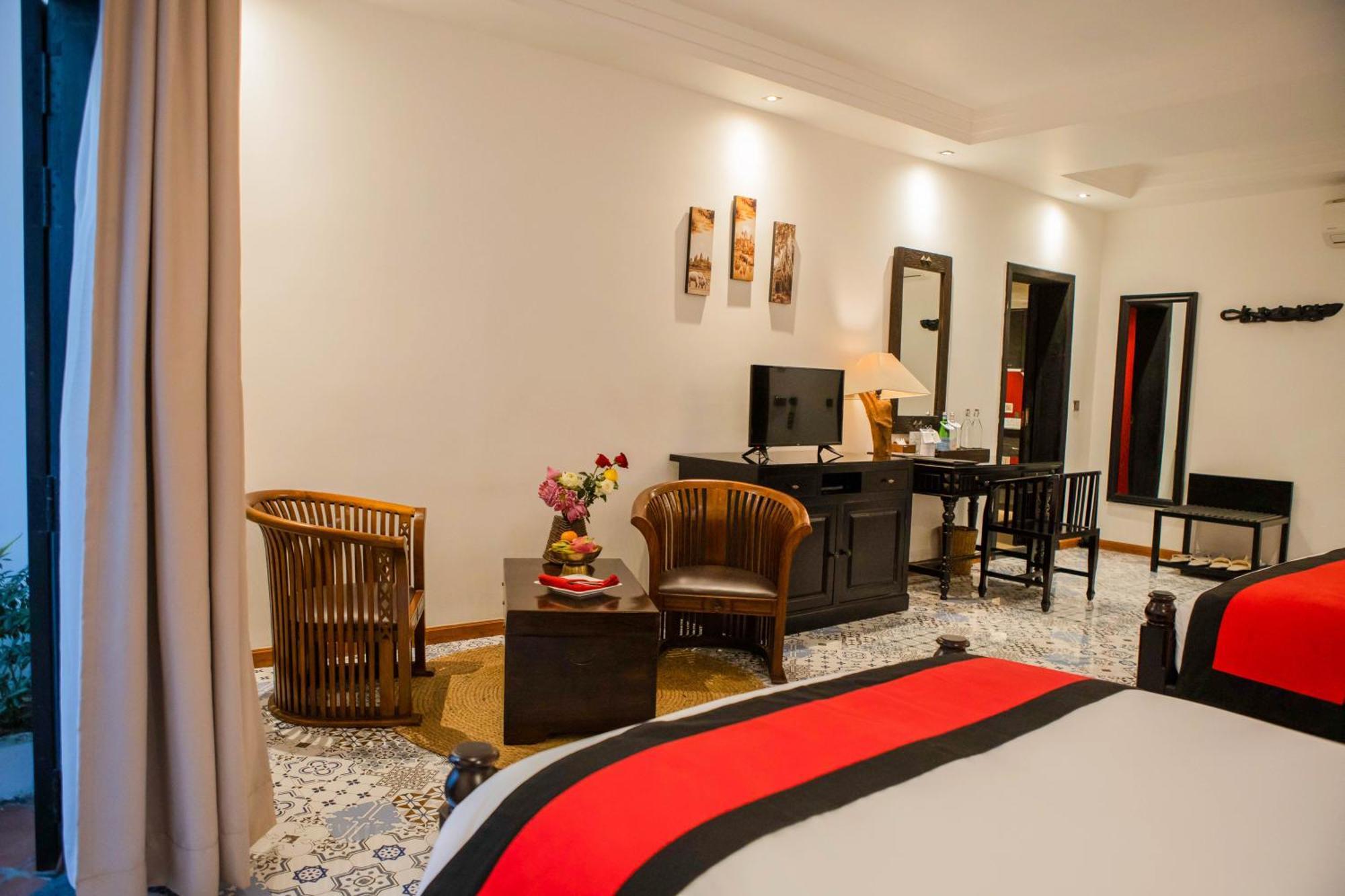 La Rose Suites Phnom Penh Exteriör bild