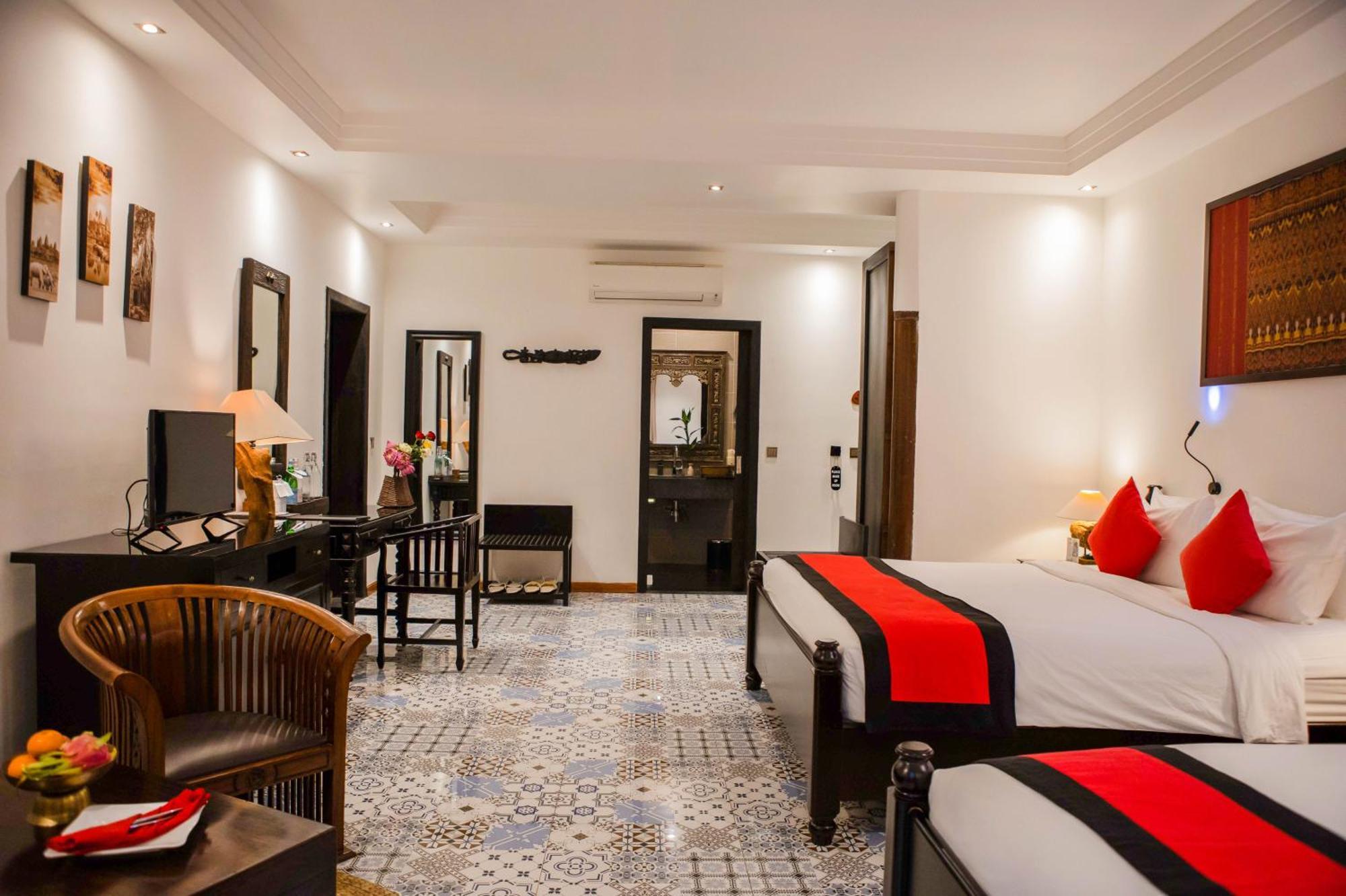 La Rose Suites Phnom Penh Exteriör bild
