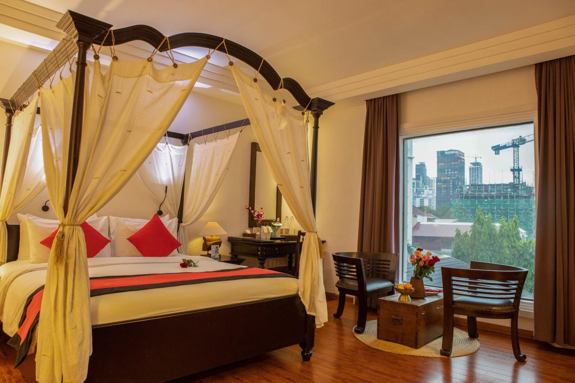 La Rose Suites Phnom Penh Exteriör bild