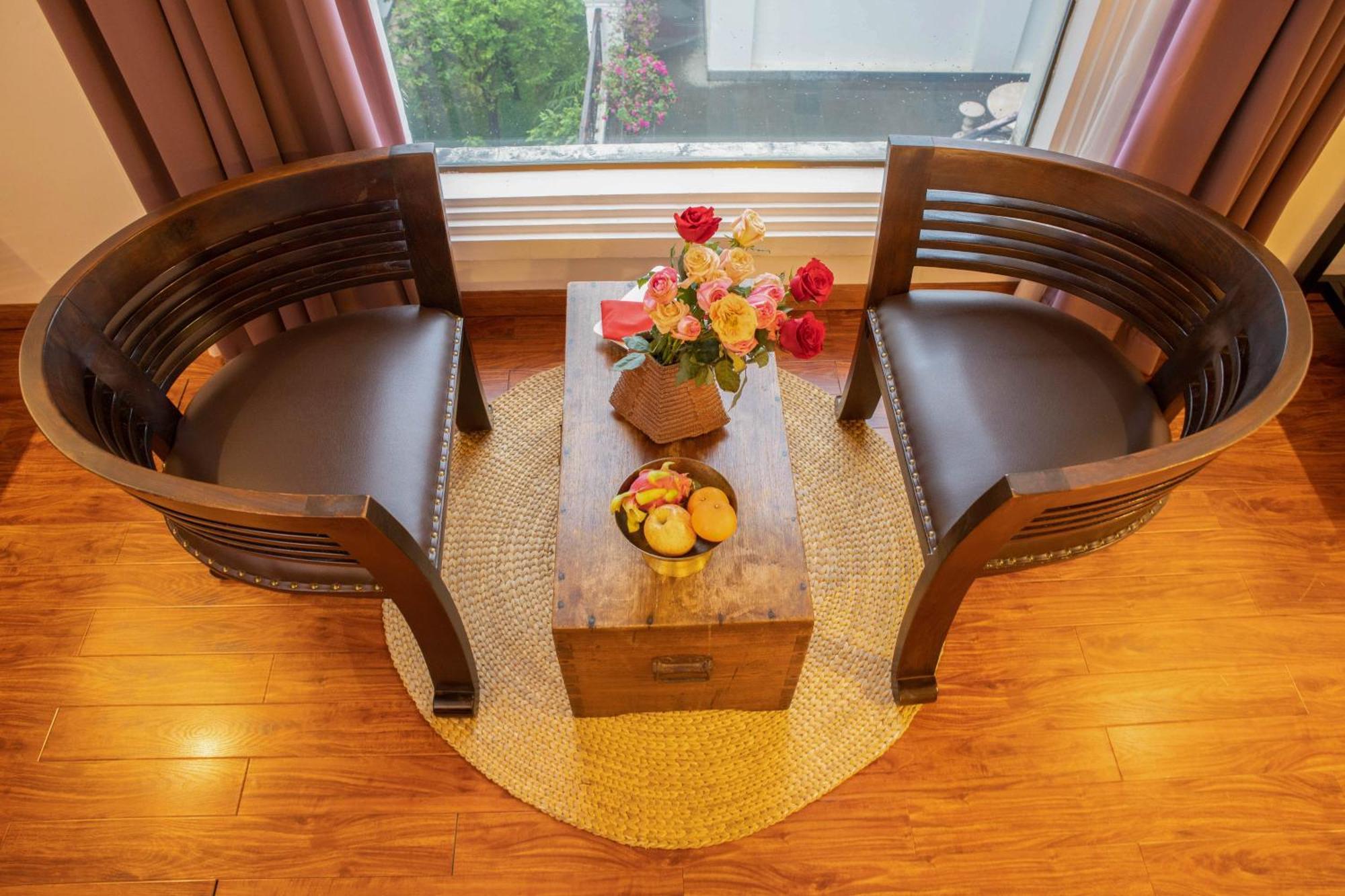 La Rose Suites Phnom Penh Exteriör bild
