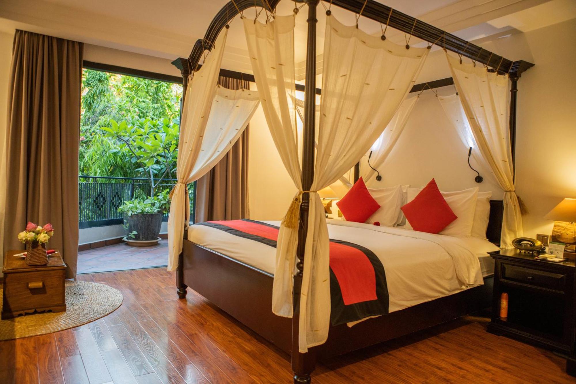 La Rose Suites Phnom Penh Exteriör bild