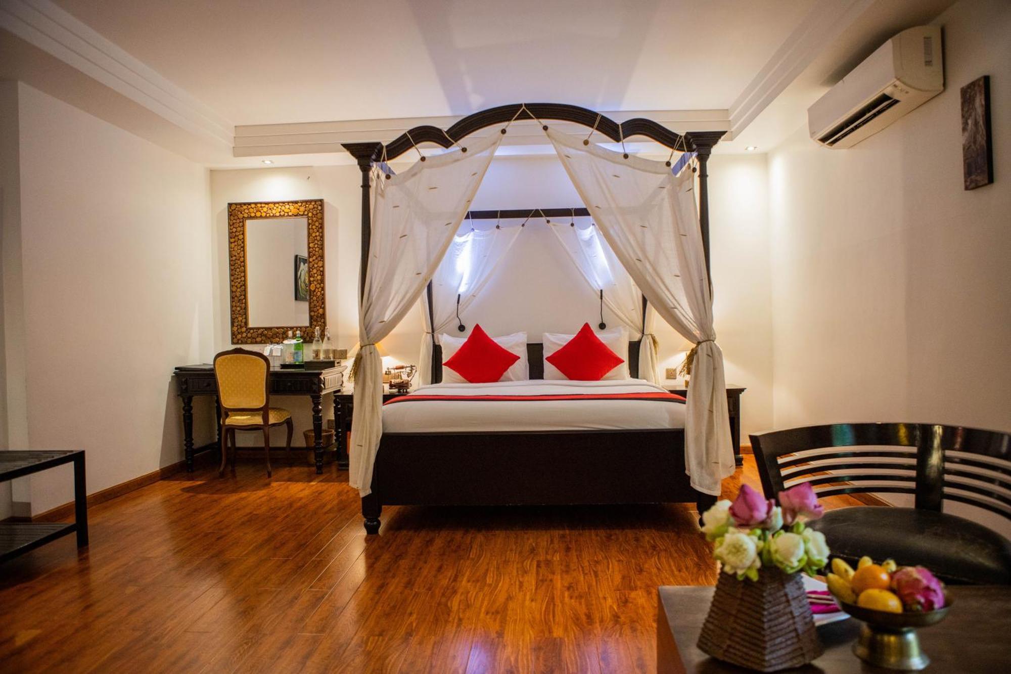 La Rose Suites Phnom Penh Exteriör bild