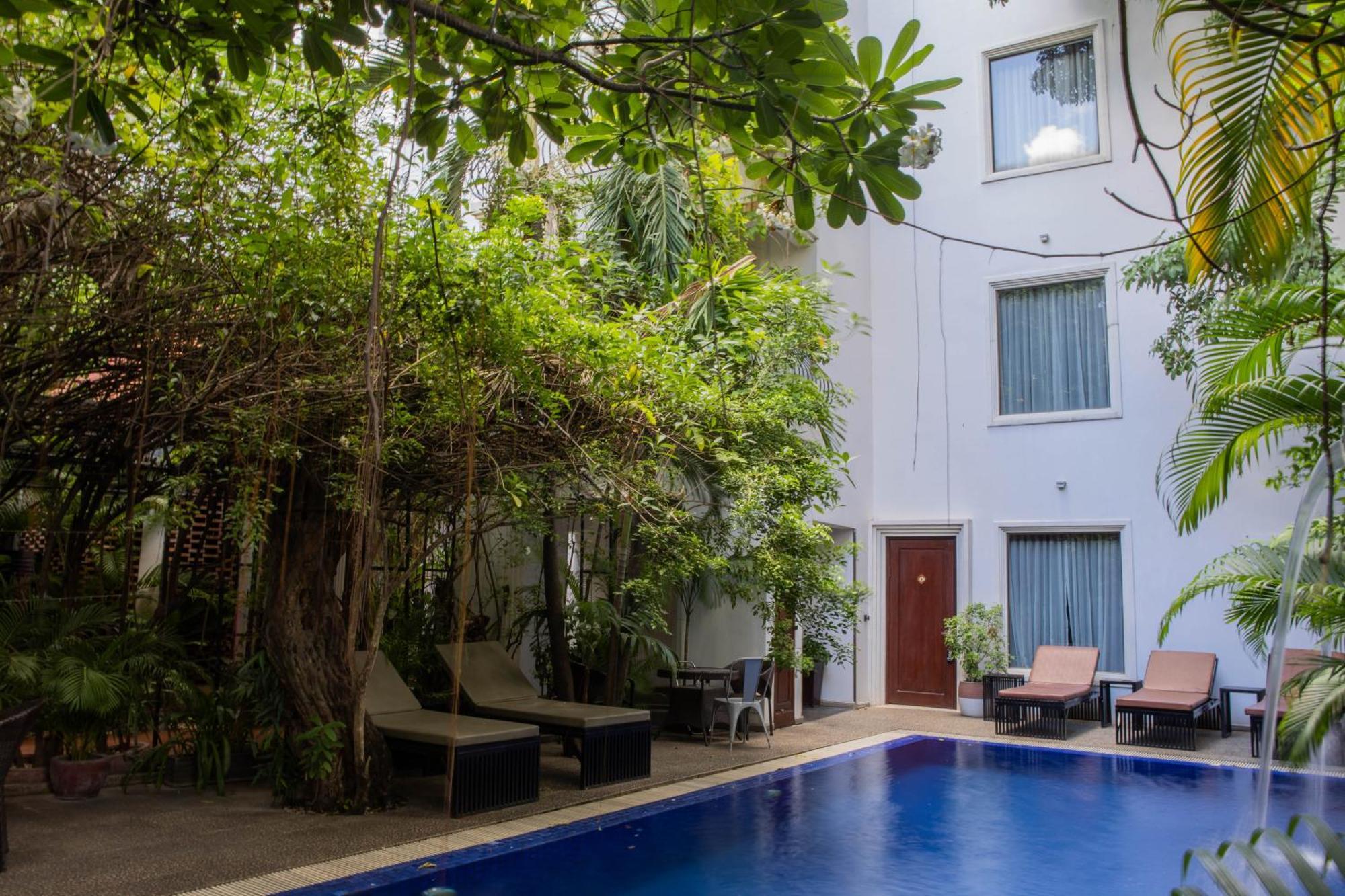 La Rose Suites Phnom Penh Exteriör bild