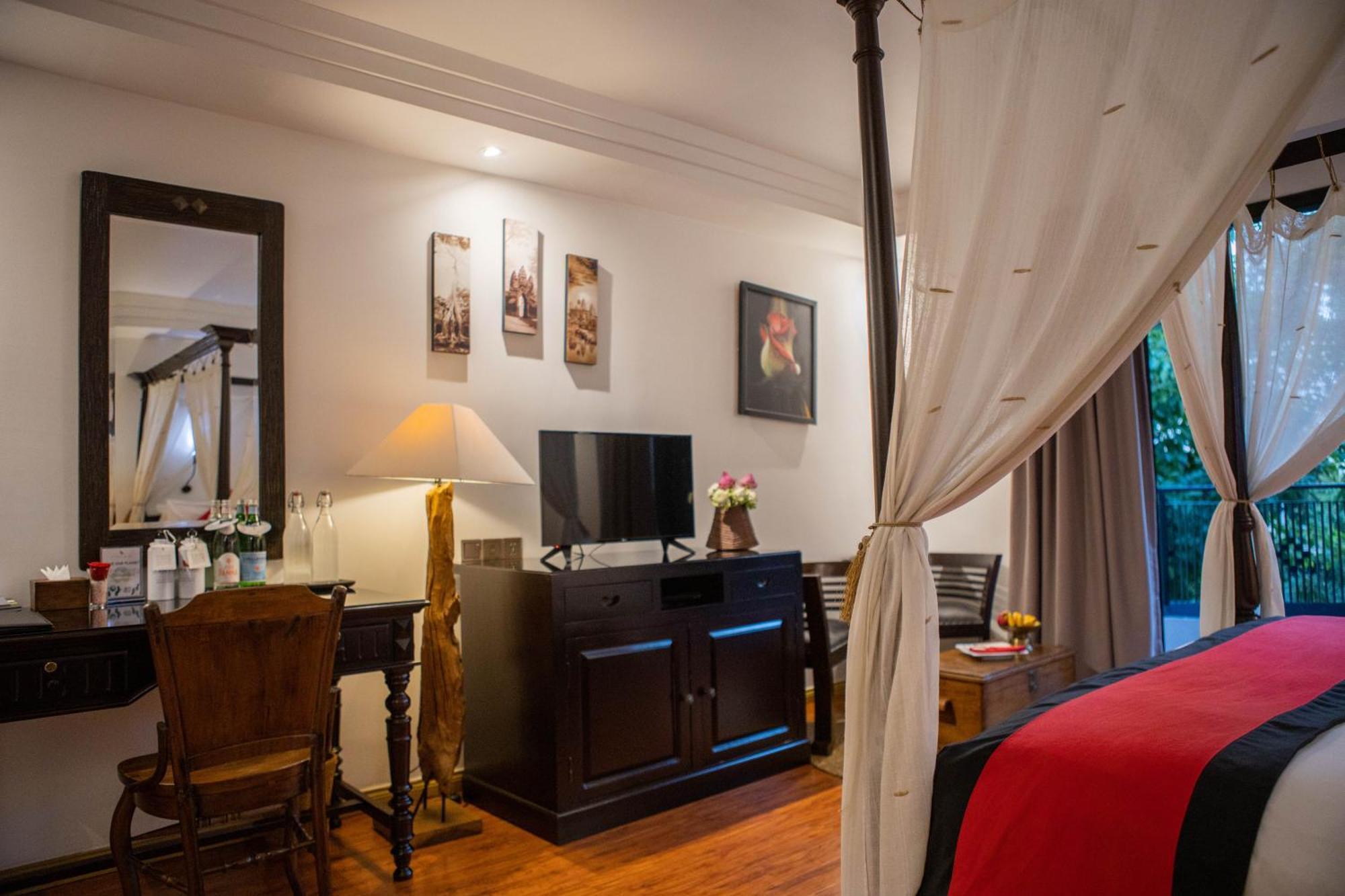 La Rose Suites Phnom Penh Exteriör bild